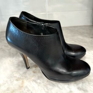 Via Spiga Sheri Black Leather Bootie Size 7 1/2